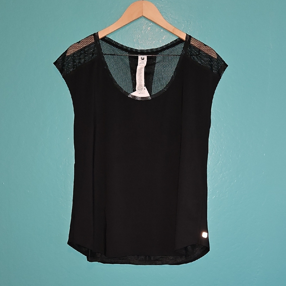 Fabletics Black Active Top With Mesh Accents